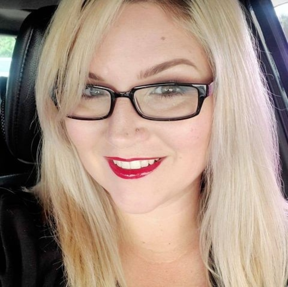 Meet your Posher, Gina